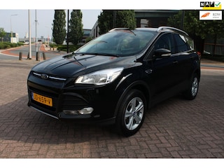 Ford Kuga 1.5 Trend Edition TREKHAAK NAV CRUISE