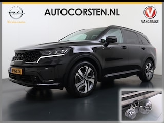 Kia Sorento 1.6T-GDI 230PK Hybrid Aut. 7-Persoons Adap.Cruise Leder Panoramadak Bose®-Audio Stuur+Stoel+Achterbank Verwarming Elek.Stoelen Apple Carplay Android Auto DynamicPlusLine Elek.Achterklep Keyless Ecc Navi Camera Pdc Privacy Glas Lmv 19" Led DAB Isofix 1e Eigenaar 1.650KG Trekgewicht Origineel Nederlandse Auto