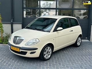 Lancia Ypsilon 1.2 Argento 3-deurs | Airco | Elektrsiche ramen | Centrale vergrendeling