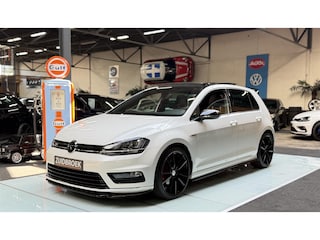 Volkswagen Golf 1.4 TSI DSG | R-Line | Pano | Akra | Maxton |