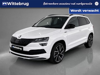 Skoda Karoq 1.5 TSI ACT Sportline Business / Pano / App connect / Navigatie / Camera / Parkeersensoren V+A / Dodehoek herkenning /