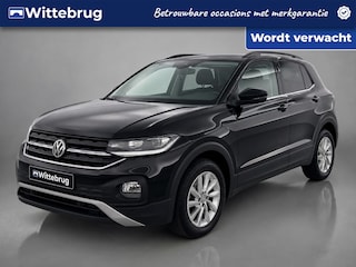 Volkswagen T-Cross 1.0 TSI Life / Climate controle / Parkeersensoren V+A / App connect / Navigatie / Dodehoek herkenning /