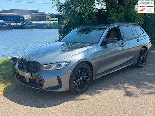 BMW 3-serie Touring 330i xDrive M Sport Laser Panodak Memory HuD VOL!