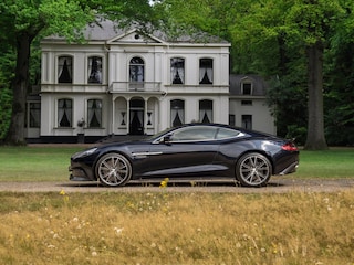 Aston Martin Vanquish 6.0 V12 Touchtronic | Carbon Exterior | B&O | Stoelventilatie | Subliem!