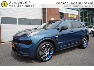 Lynk & Co 01 1.5 261PK! ORIGINEEL NEDERLANDS DEALER ONDERHOUDEN 360CAMERA 6,6KWH LADER TREKHAAK PANORAMADAK FULL LED 20INCH ADAPTIEVE CRUISE ANDROID/APPLECARPLAY NAVI KEYLESS PDC V+A ENZ...