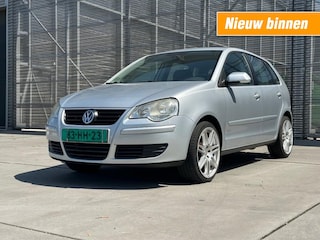 Volkswagen Polo 1.4-16V OPTIVE AIRCO/LM VELGEN 17 INCH !! APK 27-9-2027 !!
