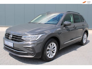 Volkswagen Tiguan 1.5 TSI ACT Life 150PK! NIEUWSTAAT