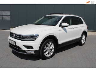 Volkswagen Tiguan 2.0 TSI 4Motion Highline SCHUIFDAK