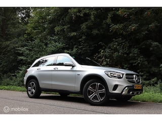 Mercedes-Benz GLC 300e 4MATIC Premium | Pano | Camera |