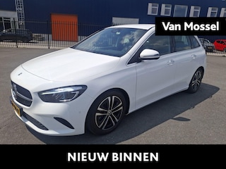 Mercedes-Benz B-klasse 180 Star Edition Luxury Line | Navigatie | Climate Controle | Trekhaak |