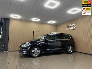 Volkswagen Touran 1.4 TSI Highline 7p * Automaat / 7 Persoons / Trekhaak / Navigatie / Camera *
