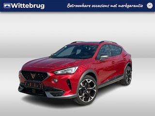 Cupra Formentor 1.4 e-Hybrid 245pk Performance DSG Automaat / Panorama schuifdak / Navigatie / LM 19 inch / Camera / Park Assist / Elektr klep / Wegkl trekhaak