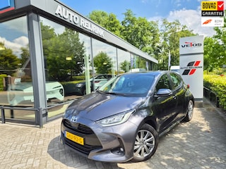 Toyota Yaris 1.5 Hybrid Dynamic/LMV/CAMERA/KEYLESS/STOEL-EN STUURVERW/CARPLAY