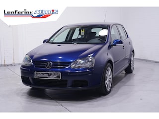 Volkswagen Golf 1.6 FSI Optive 3 16"-lmv navigatie airco trekhaak