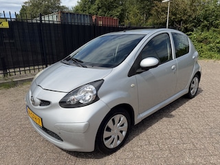 Toyota Aygo 1.0-12V + 5 Drs StrBkr/AC/Elektr Ramen