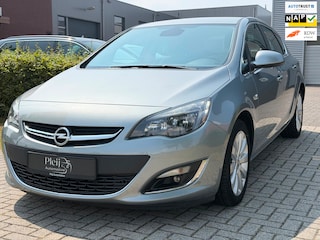 Opel Astra 1.4 Turbo Cosmo