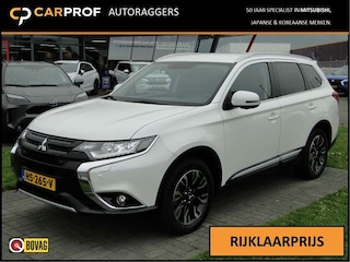 Mitsubishi Outlander 2.0 PHEV Instyle Sportpack . Trekhaak . Leer . Led