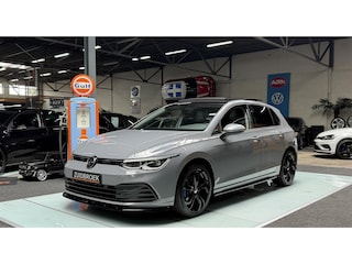 Volkswagen Golf 1.5 e TSI DSG | Pano | Navi | Maxton | Clima