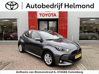 Toyota Yaris 1.5 Hybrid 115 Business