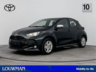 Toyota Yaris 1.5 Hybrid 115 Active Luxury | Stoelverwarming | Parkeersensoren | Apple Carplay-Android Auto |