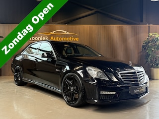 Mercedes-Benz E-klasse AMG 63 full options | verwarmde stoelen voor en achter | perfecte staat en motorisch 100 procent