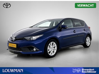 Toyota Auris 1.8 Hybrid Business Plus | Dealer onderhouden | Trekhaak afneembaar | Navigatie | Elektrisch inklapbare buitenspiegels | Cruise control | Climate Control | Bluetooth | DAB