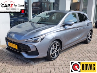 MG 3 Hybrid+ 1.5 LUXURY Dodehoeksensoren | Leder | Camera
