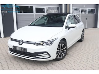 Volkswagen Golf 1.0 eTSI United Pano ACC Camera Side assist