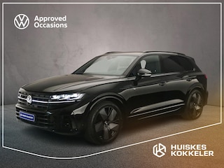 Volkswagen Touareg R Edition 3.0 TSI eHybrid 462pk Tiptronic Trekhaak, Luchtvering, Lederen bekleding, DYN audio, LED matrix koplampen, 360 camera, Adaptive cruise control