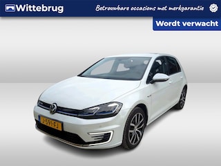 Volkswagen Golf E-DITION / SOH 91%/ AUTOMAAT/ DYNAUDIO/ CLIMATE/ NAVI/ PARK. SENSOREN + CAMERA/ CRUISE/ 17" LMV