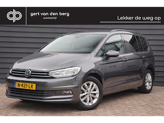 Volkswagen Touran 1.5 TSI Highline - 7 PERS - TREKHAAK - ADAPT. CRUISE - AUTOMAAT -