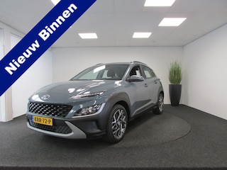Hyundai Kona 1.6 GDI HEV I Luxe I Stoel- & stuurverwarming I PDC V + A I Keyless I