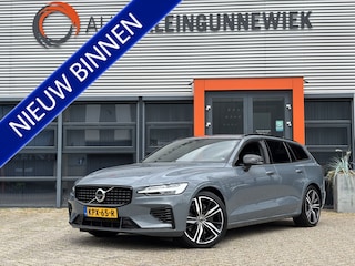 Volvo V60 2.0 T6 Plug-in hybrid AWD LONG RANGE Ultimate Dark / AndroidAuto/Applecarplay / Stoel en Stuurverwarming / Harman Kardon / Elektrisch verstelbare stoelen met Memory /