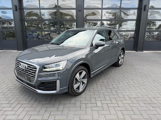 Audi Q2 30 TFSI S-Line virtual cockpit / Carplay