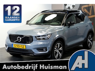 Volvo XC40 2.0 T4 140kW/190pk Aut8 R-Design PANORAMADAK + EL.TREKHAAK + BI-TONE + CRUISE CONTROL + EL.SPORTSTOELEN + LEER/ALCANTARA + STOELVERWARMING + FULL LED + KEYELSS ENTRY&GO + CAMERA + BLIS + LANE ASSIST + PARKSENSOREN + 19" LM-VELGEN + NIEUWE BANDEN!!