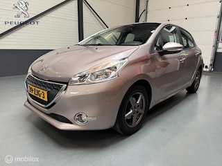 Peugeot 208 1.2 VTi Allure Navi|Clima|Cruise|Trekhaak