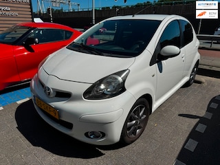 Toyota Aygo 1.0-12V Dynamic Navigator AIRCO
