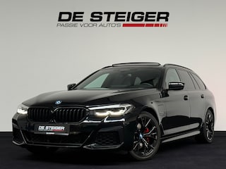 BMW 5-serie Touring 530e M Sport Pano Sfeer Trekhaak Driving Assist Pro
