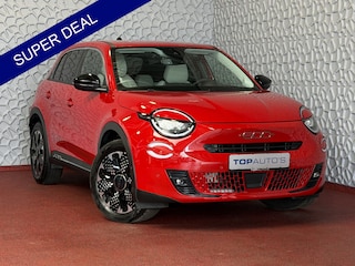 Fiat 600 1.2 HYBRID LA PRIMA STOELVERW. ELEK.KLEP LEER MASSAGE CAMERA CARPLAY ADAP.CRUISE ELEK.STOEL 18''LMV ✅ Top Auto Fiat Wijchen , 30 Jaar ervaring in Fiat , Wij leveren de : Icon / La Prima / Pop / Sport . Urban / Benzine / Hybrid . Met Fabrieksgarantie ✅