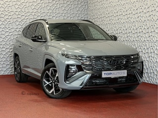Hyundai Tucson NIEUWE AUTO 1.6 T-GDI PHEV N-LINE 360.CAMERA ELEK.KLEP ELEK.STOEL/GEHEUGEN VERWARMD/KOELING SUBWFR 19"LMV ZWARTE HEMEL STUURVERW. PLUG IN HYBRIDE