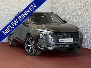 Audi Q3 1.5 e-hybrid |S edition | 272pk | Leer | Pano | Trekhaak | Stoel/Stuur verw | Matrix Led | 20'' Lmv S Line | S-Line | S-edtion