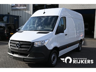 Mercedes-Benz Sprinter 316 CDI L2H2 RWD 3500kg Trekhaak, MBUX met camera, Etc.