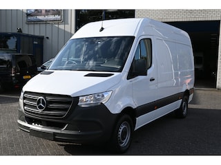 Mercedes-Benz Sprinter 316 CDI L2H2 RWD 3500kg Trekhaak, MBUX met camera, Etc.