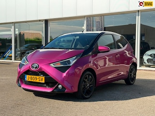 Toyota Aygo 1.0 VVT-i x-cite / CARPLAY / CAMERA / PRIVACY GLAS