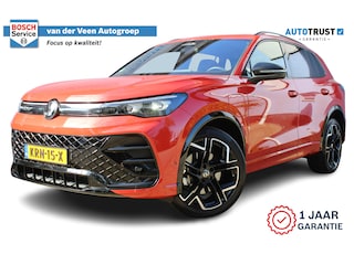 Volkswagen Tiguan 1.5 eHybrid R-Line Edition | Incl. 12 maanden Garantie | Panorama dak | Elektrisch wegklapbare trekhaak | Massage stoelen | Elektrisch verstelbare stoelen met memory | Head-Up Display | Stoelverwarming/ventilatie | 360° Camera | Harman/Kardon Audiosysteem | Achterbank verwarmd | Apple CarPlay/Android Auto | Stuurwielverwarming | Adaptive cruise controle | Elektrische kofferbakklep | Dodehoekdetectie |