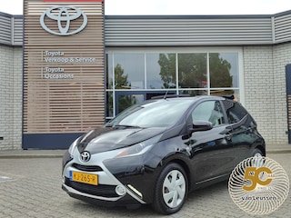 Toyota Aygo 1.0 VVT-i X-WAVE CABRIO AIRCO BLUETOOTH CAMERA LED NL-AUTO