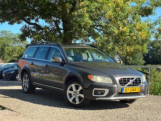 Volvo XC70 2.4 D5 Kinetic | Automaat + Schuif/kantel dak + Leder + Memory nu € 3.450,-!!!