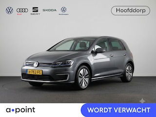 Volkswagen Golf E-DITION 136 pk | Navigatie | Warmtepomp | Parkeersensoren | Achteruitrijcamera | Voll. digitaal instrumentenpaneel | Adaptieve cruise control |