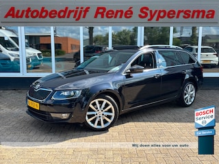 Skoda Octavia Combi 1.4 TSI Greentech Style Business | Pano | Trekhaak | Apple Carplay | Canton Audio