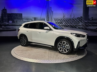 BMW iX1 EDrive20 67 kWh *Leer*Camera*Keyless*